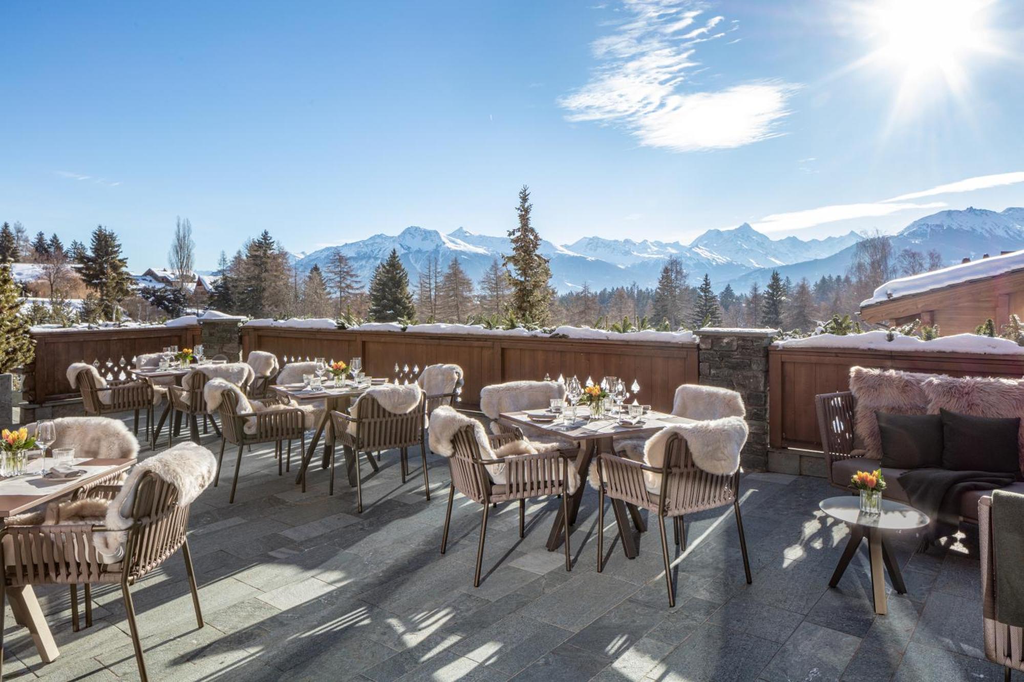 Guarda Golf Hotel & Residences Crans-Montana Ngoại thất bức ảnh